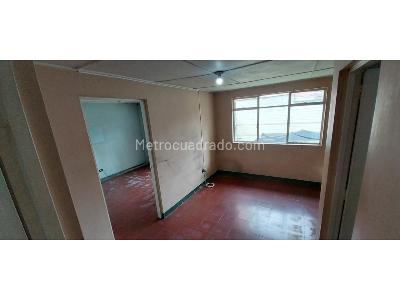 Casa en arriendo en Laureles Santa Gema, Medellín · foto 13 de 18