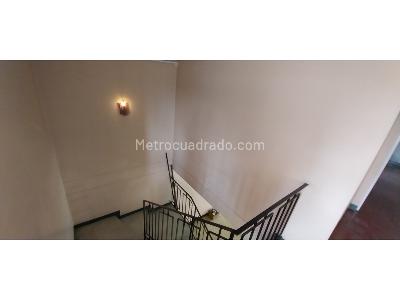 Casa en arriendo en Laureles Santa Gema, Medellín · foto 17 de 18