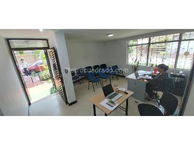 Casa de 5 alcobas en venta en Estadio Laureles Medellin, Medellín, 223 m² · foto 4 de 19