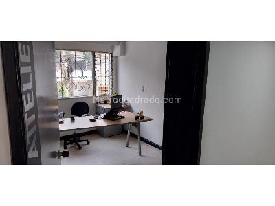 Casa de 5 alcobas en venta en Estadio Laureles Medellin, Medellín, 223 m² · foto 10 de 19