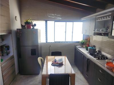 Apartamento de 4 alcobas en venta en Florida Nueva Estadio, Medellín, 125 m² · foto 5 de 19