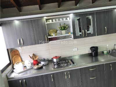 Apartamento de 4 alcobas en venta en Florida Nueva Estadio, Medellín, 125 m² · foto 7 de 19