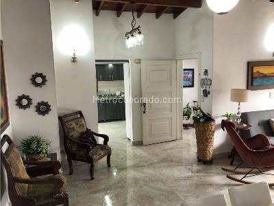 Apartamento de 4 alcobas en venta en Florida Nueva Estadio, Medellín, 125 m² · foto 9 de 19