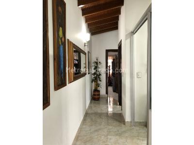 Apartamento de 4 alcobas en venta en Florida Nueva Estadio, Medellín, 125 m² · foto 10 de 19