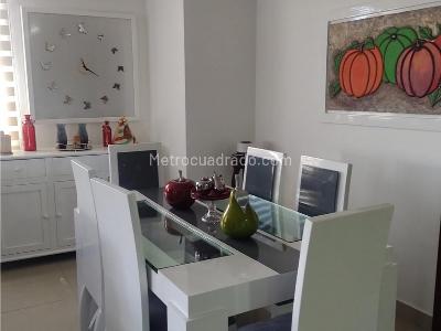 Apartamento de 3 alcobas en venta en Santa Gema Laureles, Medellín, 185 m² · foto 2 de 20