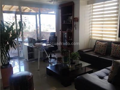Apartamento de 3 alcobas en venta en Santa Gema Laureles, Medellín, 185 m² · foto 3 de 20