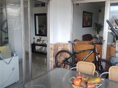 Apartamento de 3 alcobas en venta en Santa Gema Laureles, Medellín, 185 m² · foto 4 de 20