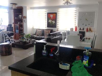Apartamento de 3 alcobas en venta en Santa Gema Laureles, Medellín, 185 m² · foto 5 de 20