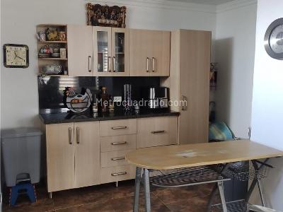 Apartamento de 3 alcobas en venta en Santa Gema Laureles, Medellín, 185 m² · foto 10 de 20