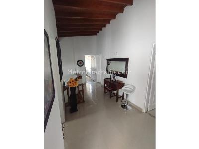 Apartamento de 3 alcobas en venta en Santa Gema Laureles, Medellín, 185 m² · foto 11 de 20