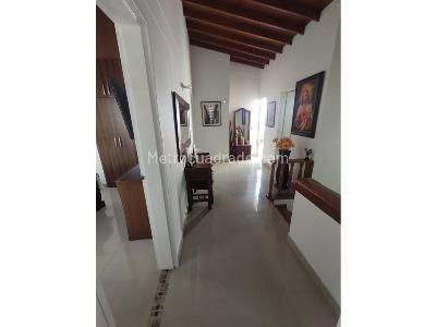 Apartamento de 3 alcobas en venta en Santa Gema Laureles, Medellín, 185 m² · foto 12 de 20