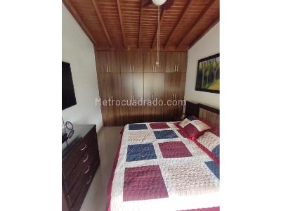 Apartamento de 3 alcobas en venta en Santa Gema Laureles, Medellín, 185 m² · foto 15 de 20