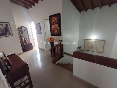 Apartamento de 3 alcobas en venta en Santa Gema Laureles, Medellín, 185 m² · foto 18 de 20