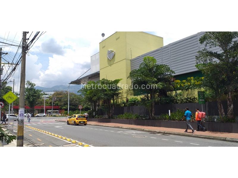 Edificio de Oficinas en Venta, Conquistadores Laurales, Medellín - Más
