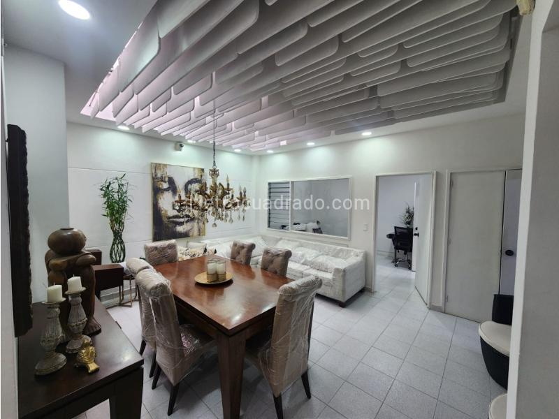 Remodeled 5BR Commercial House in Simon Bolivar Laureles - 4