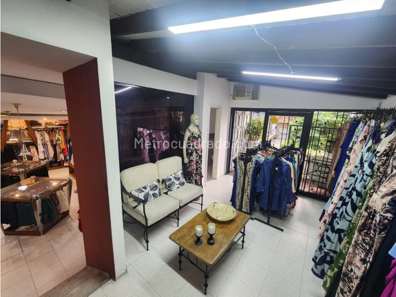 Remodeled 5BR Commercial House in Simon Bolivar Laureles - 7