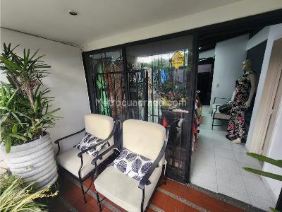 Casa de 5 alcobas en arriendo en Simon Bolivar Laureles, Medellín, 320 m² · foto 8 de 20