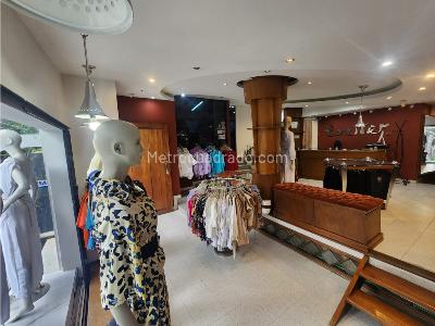 Casa de 5 alcobas en arriendo en Simon Bolivar Laureles, Medellín, 320 m² · foto 9 de 20