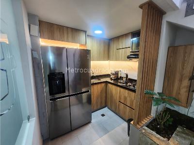 Casa de 5 alcobas en arriendo en Simon Bolivar Laureles, Medellín, 320 m² · foto 13 de 20
