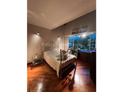 Casa de 4 alcobas en venta en Loma Del Escobero, Medellín, 248 m² · foto 15 de 20