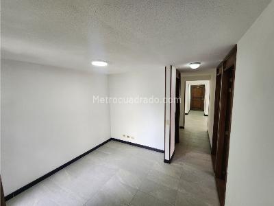 Apartamento en venta en Laureles La Almeria, Medellín · foto 9 de 20