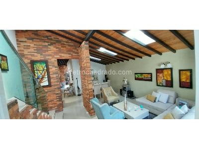 Casa de 4 alcobas en venta en Laureles Santa Teresita, Medellín, 183 m² · foto 5 de 20