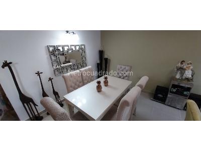 Casa de 4 alcobas en venta en Laureles Santa Teresita, Medellín, 183 m² · foto 7 de 20