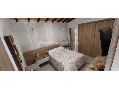 Casa de 4 alcobas en venta en Laureles Santa Teresita, Medellín, 183 m² · foto 11 de 20