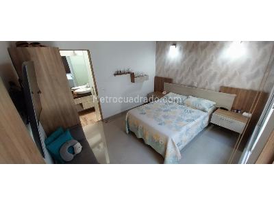 Casa de 4 alcobas en venta en Laureles Santa Teresita, Medellín, 183 m² · foto 12 de 20