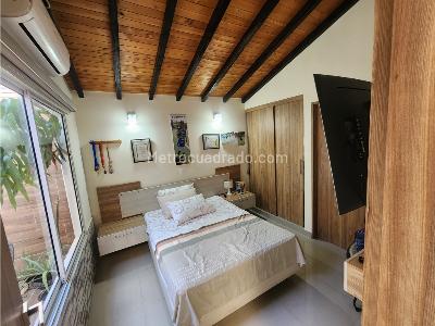 Casa de 4 alcobas en venta en Laureles Santa Teresita, Medellín, 183 m² · foto 13 de 20