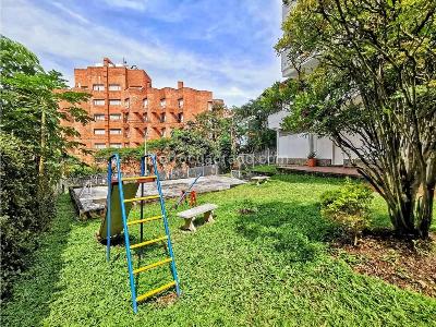 Apartamento de 4 alcobas en venta en El Poblado Castropol, Medellín, 256 m² · foto 20 de 20