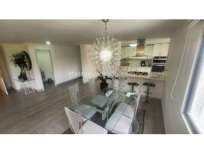 Apartamento de 4 alcobas en venta en El Poblado Castropol, Medellín, 256 m² · foto 13 de 20