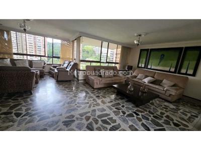 Apartamento de 4 alcobas en venta en Castropol Lalinde El Poblado, Medellín, 158 m² · foto 2 de 12