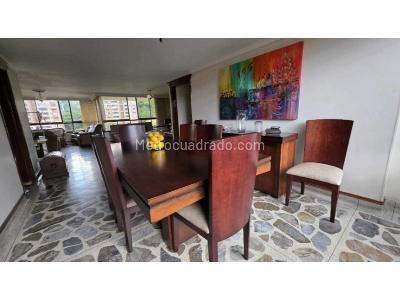Apartamento de 4 alcobas en venta en Castropol Lalinde El Poblado, Medellín, 158 m² · foto 3 de 12