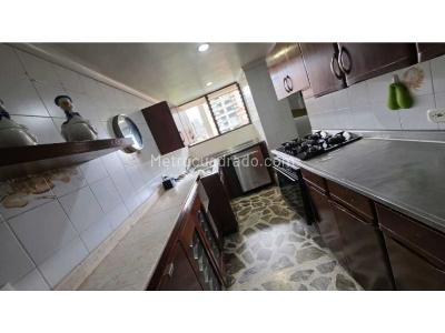 Apartamento de 4 alcobas en venta en Castropol Lalinde El Poblado, Medellín, 158 m² · foto 10 de 12
