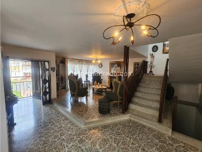 Casa de 5 alcobas en venta en Simon Bolivar La America, Medellín, 230 m² · foto 3 de 20