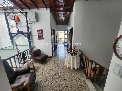 Casa de 5 alcobas en venta en Simon Bolivar La America, Medellín, 230 m² · foto 16 de 20