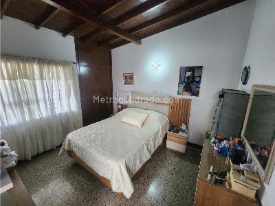 Casa de 5 alcobas en venta en Simon Bolivar La America, Medellín, 230 m² · foto 18 de 20