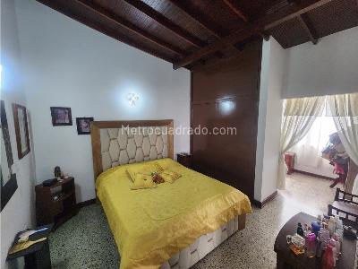 Casa de 5 alcobas en venta en Simon Bolivar La America, Medellín, 230 m² · foto 19 de 20