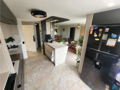 Apartamento de 3 alcobas en venta en Santa Monica 1, Medellín, 86 m² · foto 2 de 20