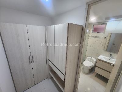 Apartamento de 3 alcobas en venta en La Castellana Laureles, Medellín, 116 m² · foto 7 de 20