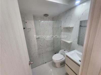 Apartamento de 3 alcobas en venta en La Castellana Laureles, Medellín, 116 m² · foto 9 de 20