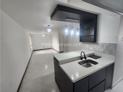 Apartamento de 4 alcobas en venta en Belen Aliadas Sector La Gloria Medellin, Medellín, 81 m² · foto 1 de 20