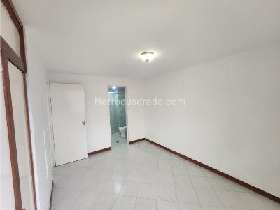 Apartamento de 4 alcobas en venta en Belen Aliadas Sector La Gloria Medellin, Medellín, 81 m² · foto 6 de 20