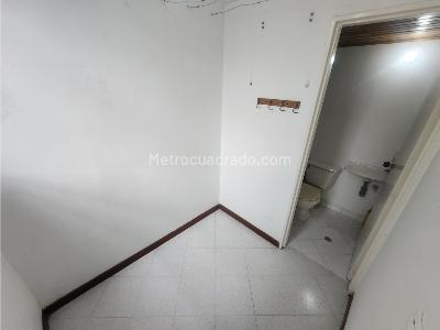 Apartamento de 4 alcobas en venta en Belen Aliadas Sector La Gloria Medellin, Medellín, 81 m² · foto 12 de 20
