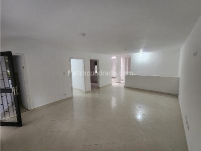 Casa de 4 alcobas en venta en Simon Bolivar La America, Medellín, 12 m² · foto 3 de 20