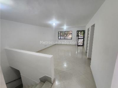 Casa de 4 alcobas en venta en Simon Bolivar La America, Medellín, 12 m² · foto 5 de 20