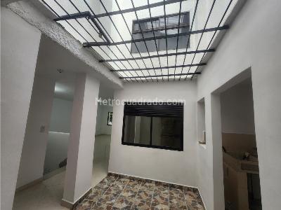Casa de 4 alcobas en venta en Simon Bolivar La America, Medellín, 12 m² · foto 9 de 20