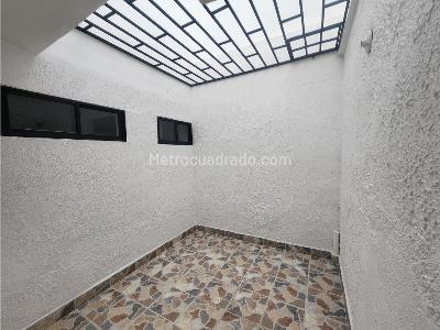 Casa de 4 alcobas en venta en Simon Bolivar La America, Medellín, 12 m² · foto 10 de 20