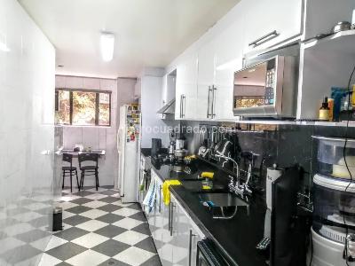 Apartamento en venta en Chico Alto, Bogotá · foto 6 de 11